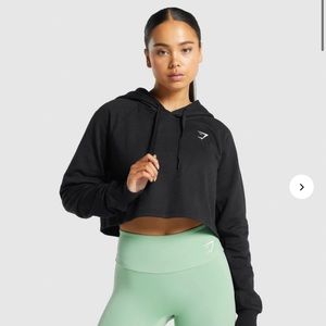 Gymshark Training Cropped Hoodie. Black. Medium